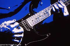 bluesguita380790.jpg